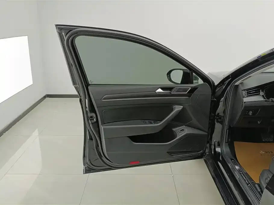 Volkswagen Magotan 2021 из CN, фото 7