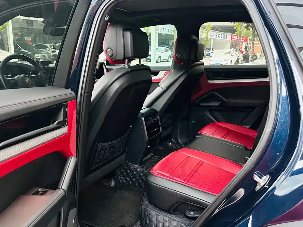 Porsche Cayenne 2024 из CN, фото 8