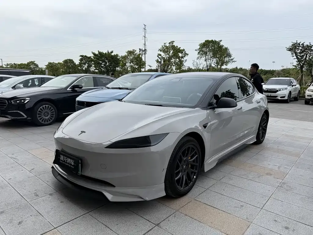 Tesla Model 3 2025 из CN, фото 1