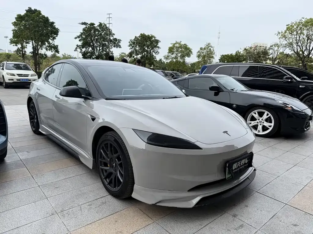 Tesla Model 3 2025 из CN, фото 3