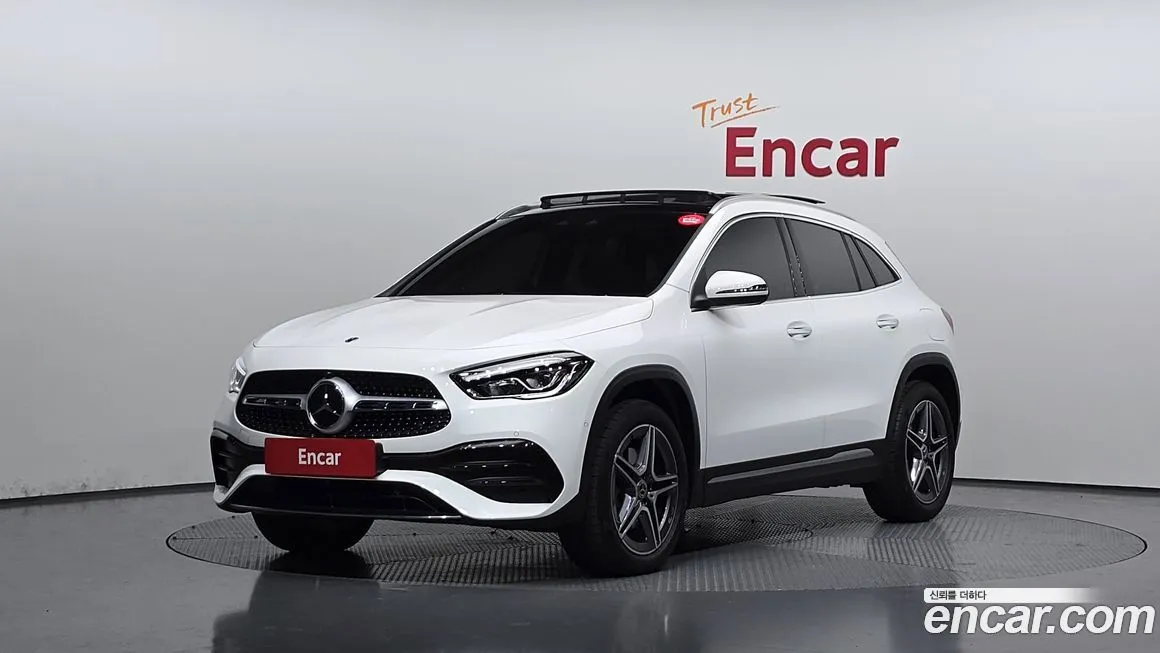 Mercedes-Benz GLA-Class — фото 1
