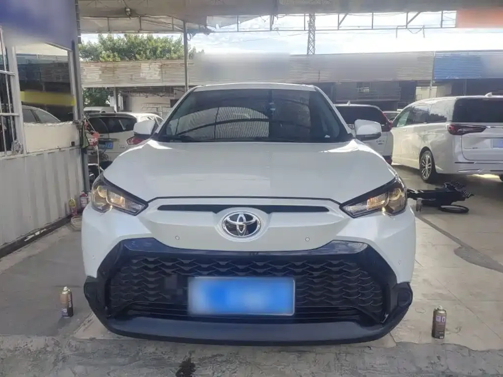 Toyota Frontlander 2023 из CN, фото 3