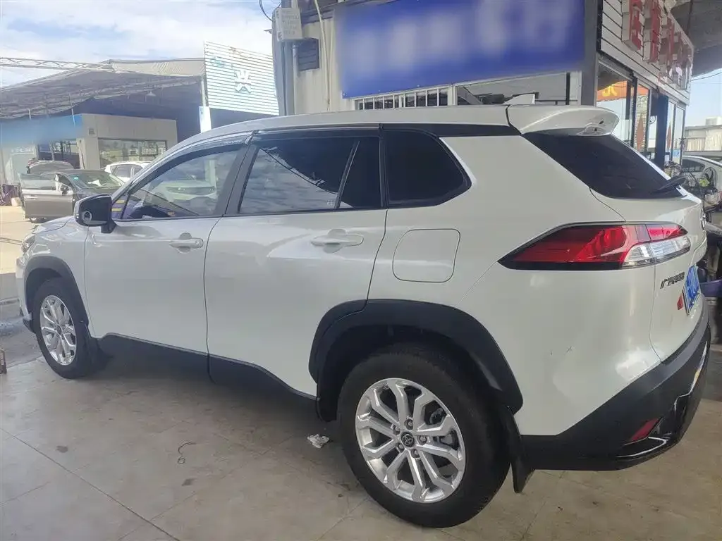 Toyota Frontlander 2023 из CN, фото 5
