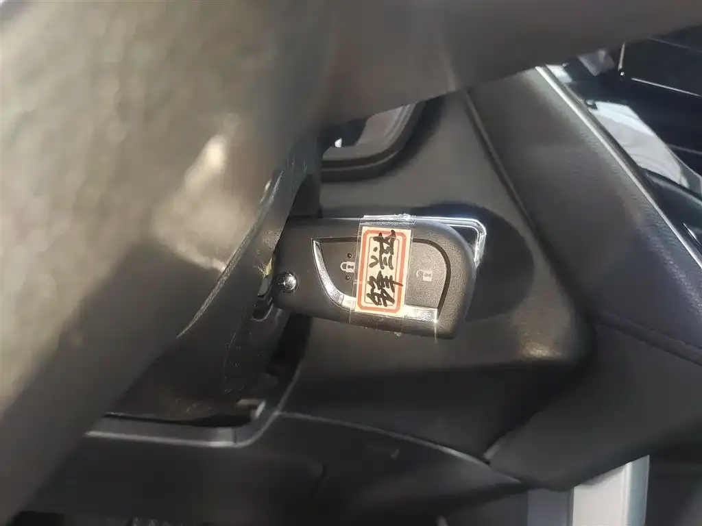 Toyota Frontlander 2023 из CN, фото 9