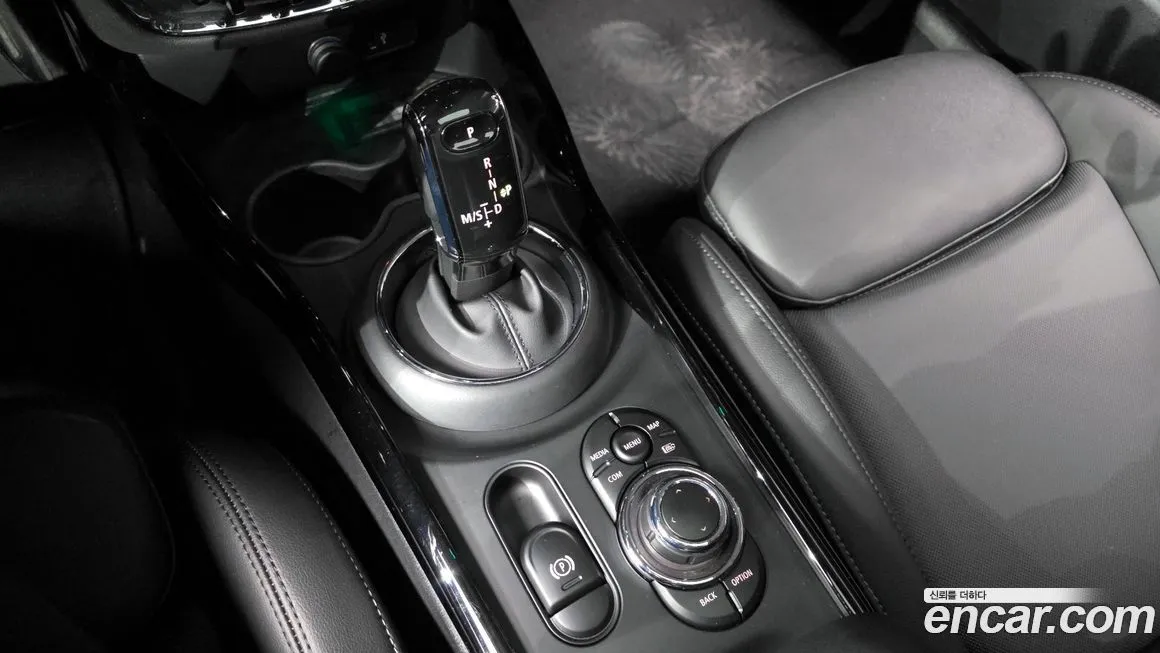 Mini Clubman 2023 из KR, фото 9