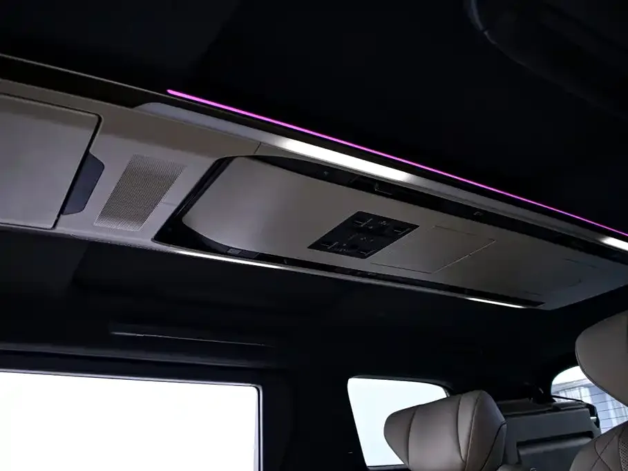 Toyota Vellfire — фото 10