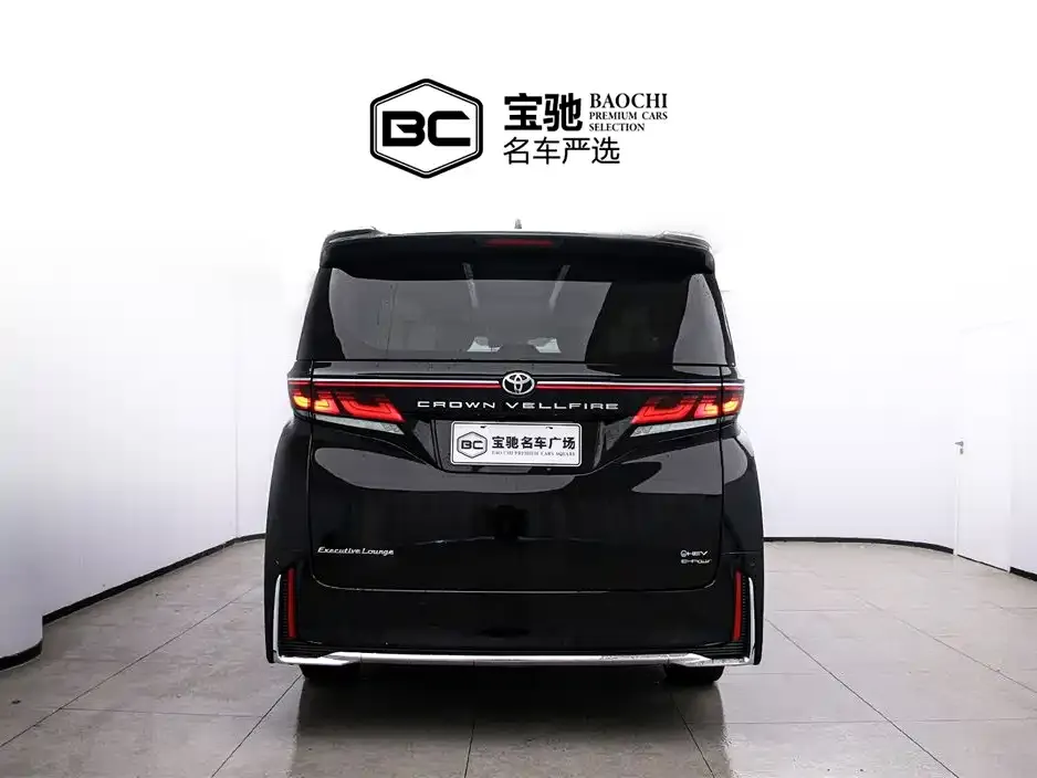Toyota Vellfire — фото 4