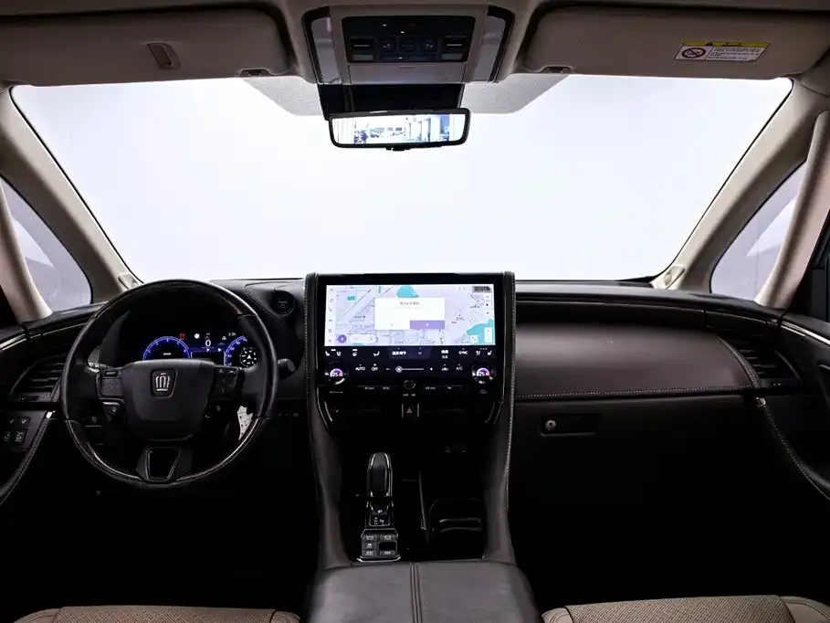 Toyota Vellfire — фото 5