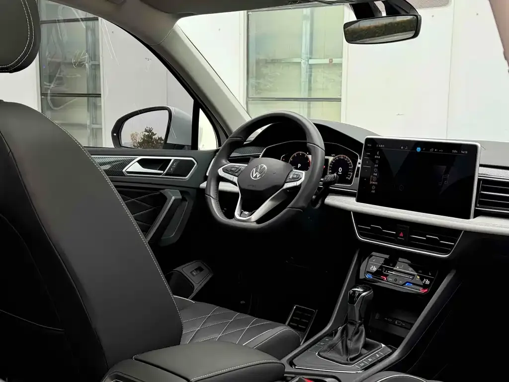 Volkswagen Tiguan L 2025 из CN, фото 7