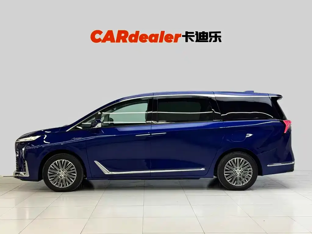 Buick GL8 Hybrid 2024 из CN, фото 3