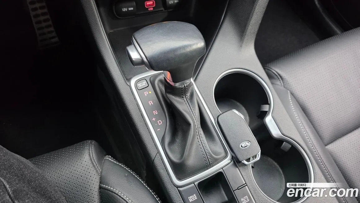 Kia Sportage — фото 9