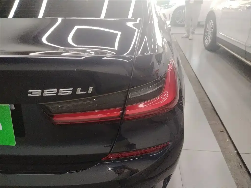 BMW 3 Series 2022 из CN, фото 8
