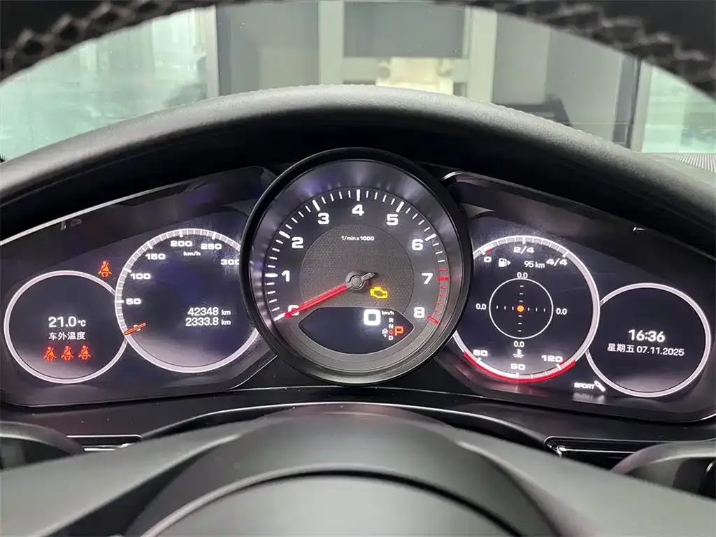Porsche Panamera 2023 из CN, фото 10