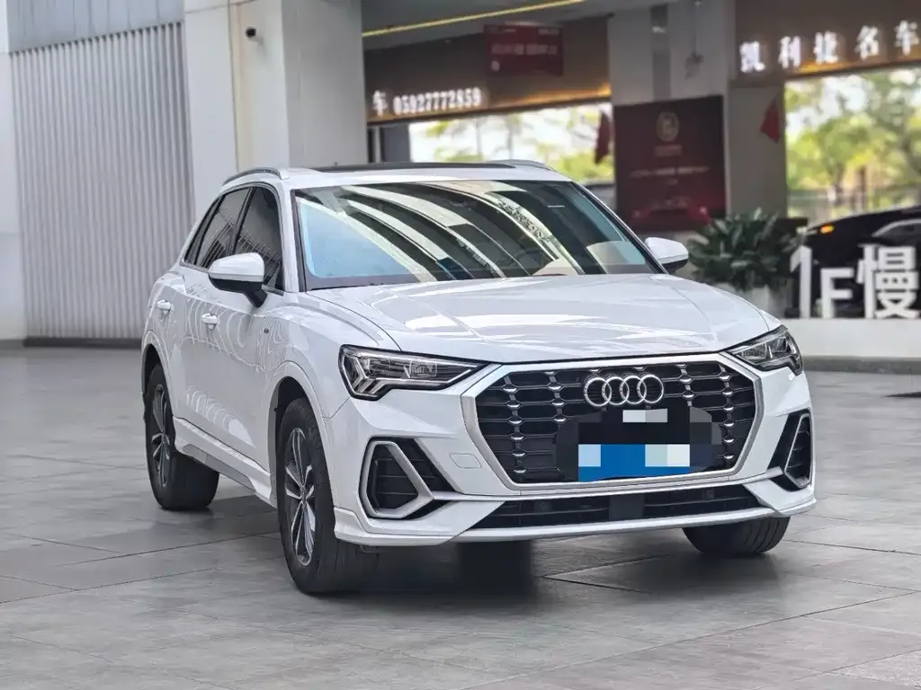 Audi Q3 2023 из CN, фото 3