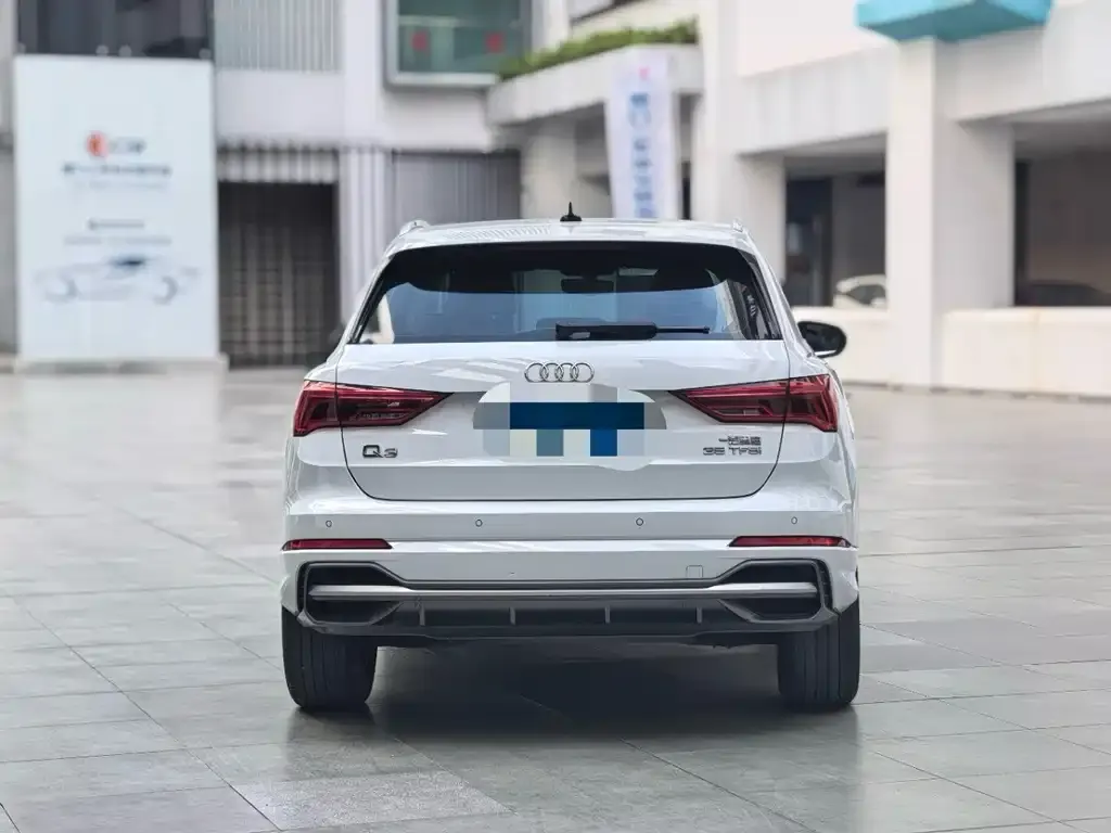 Audi Q3 2023 из CN, фото 7
