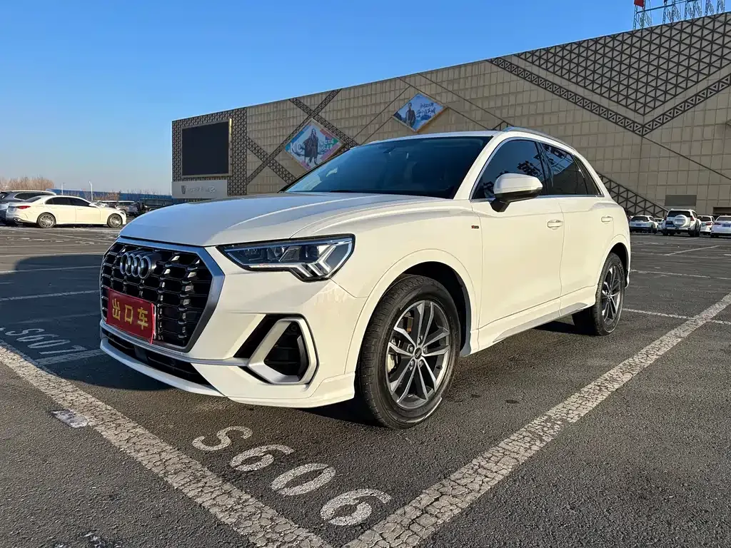 Audi Q3 2022 из CN, фото 1
