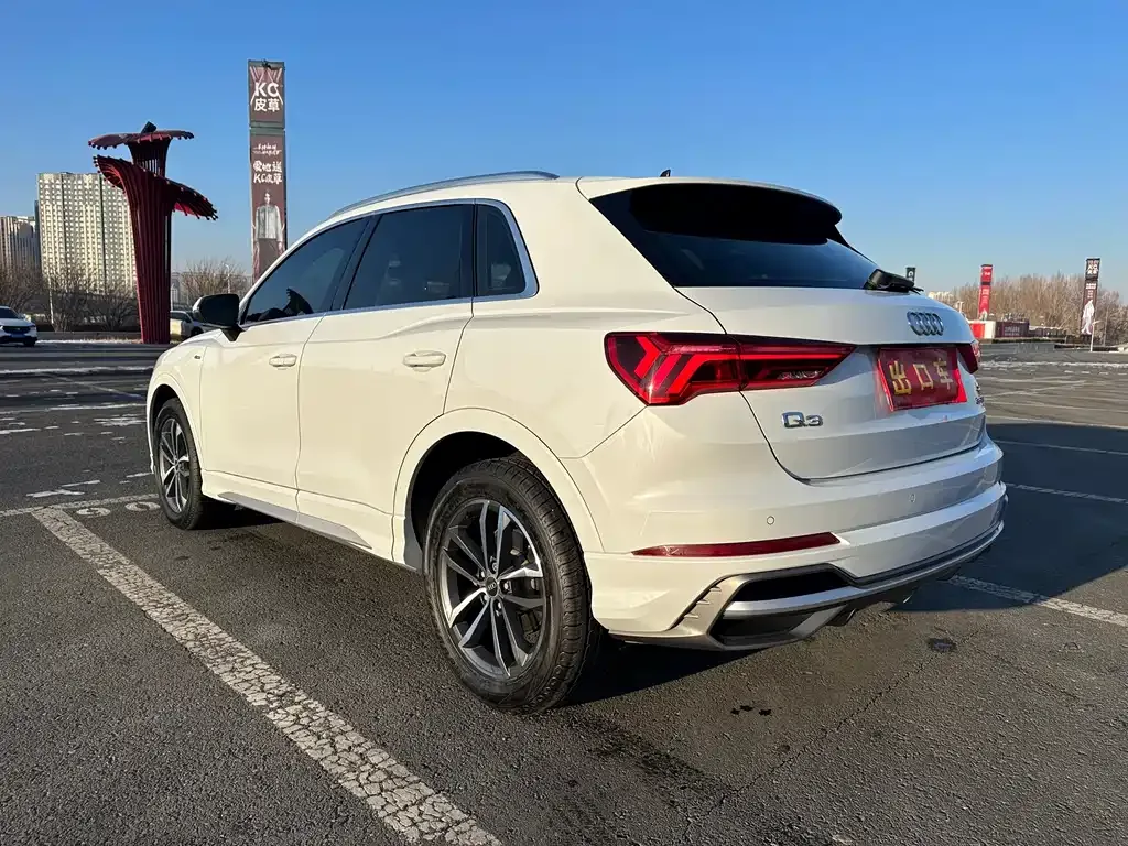 Audi Q3 2022 из CN, фото 8