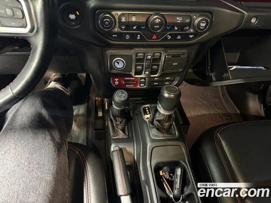 Jeep Gladiator 2021 из KR, фото 8