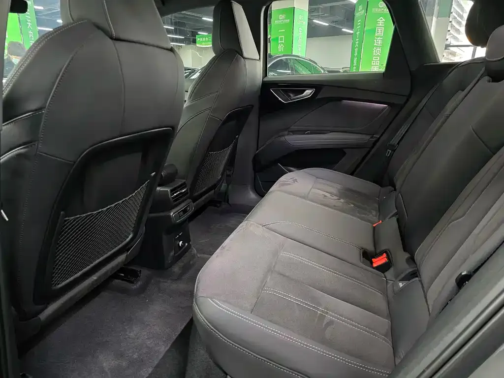 Audi Q4 e-tron 2023 из CN, фото 6