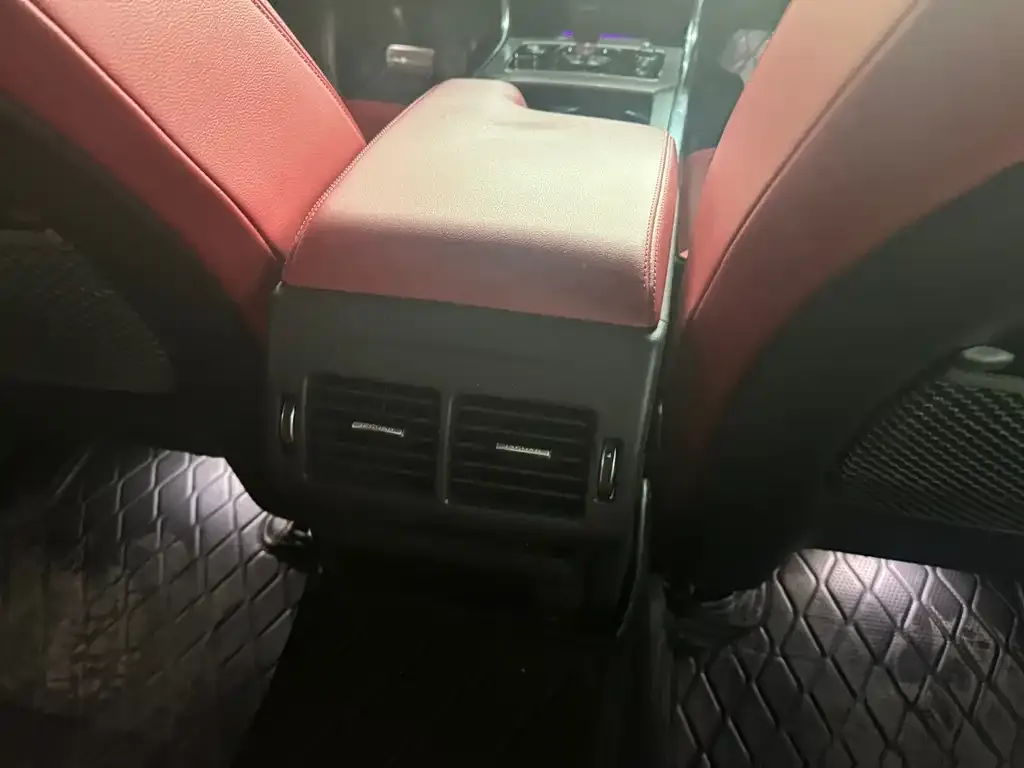 Jaguar XEL 2022 из CN, фото 10