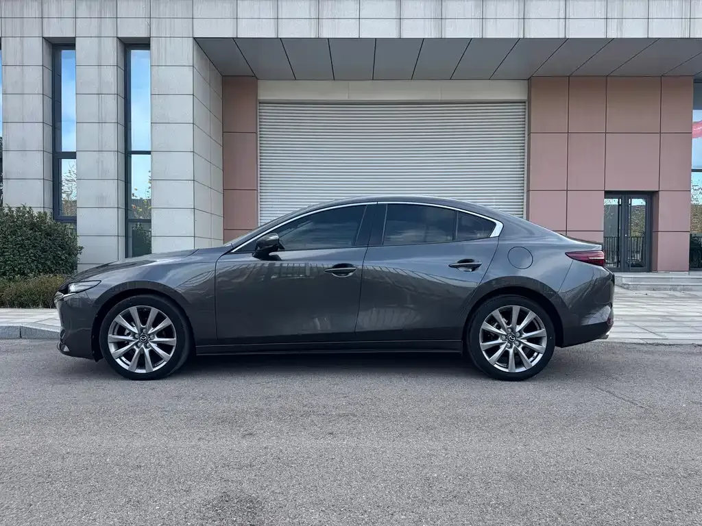 Mazda 3 Axela 2021 из CN, фото 4