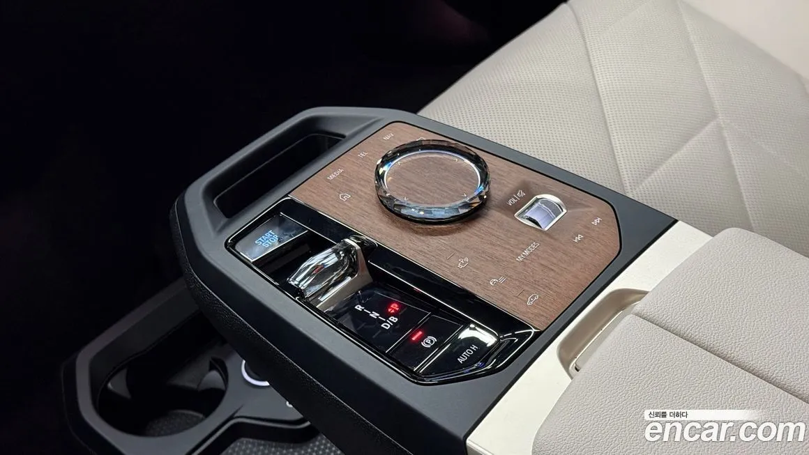 BMW iX 2025 из KR, фото 9