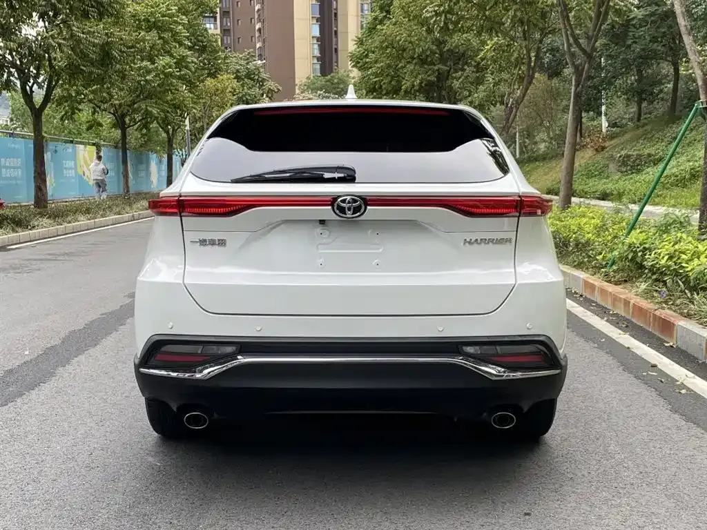 Toyota Harrier — фото 5