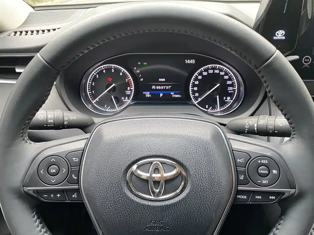 Toyota Harrier — фото 7