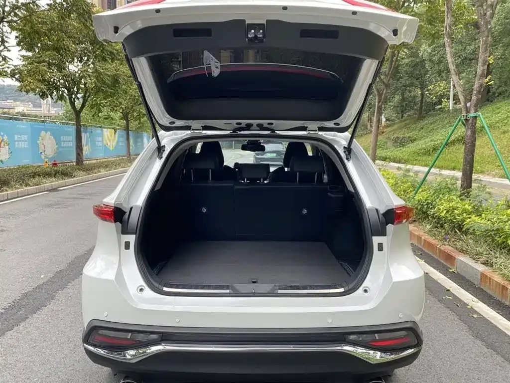 Toyota Harrier — фото 9