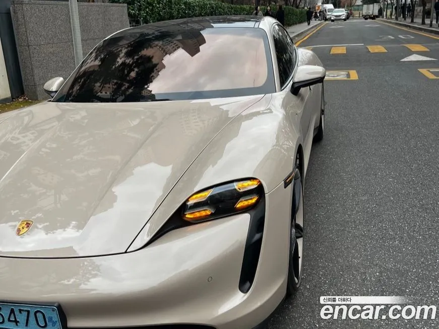 Porsche Taycan 2021 из KR, фото 1