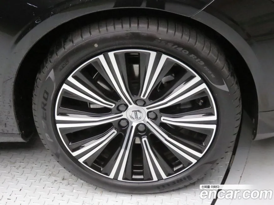 Volvo S90 2024 из KR, фото 5