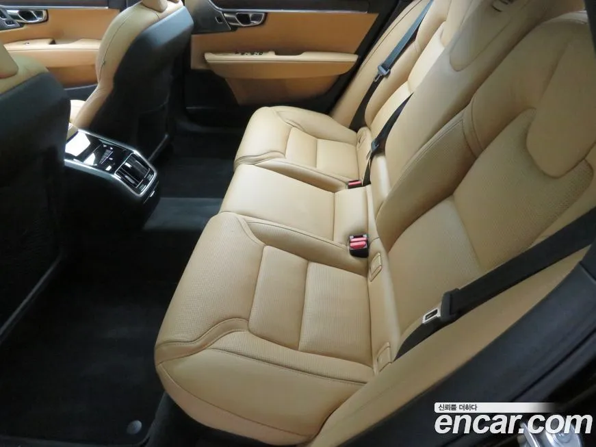 Volvo S90 2024 из KR, фото 9