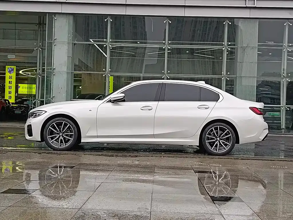 BMW 3 Series 2022 из CN, фото 5