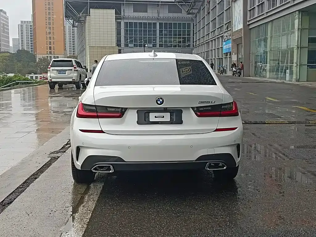 BMW 3 Series 2022 из CN, фото 7