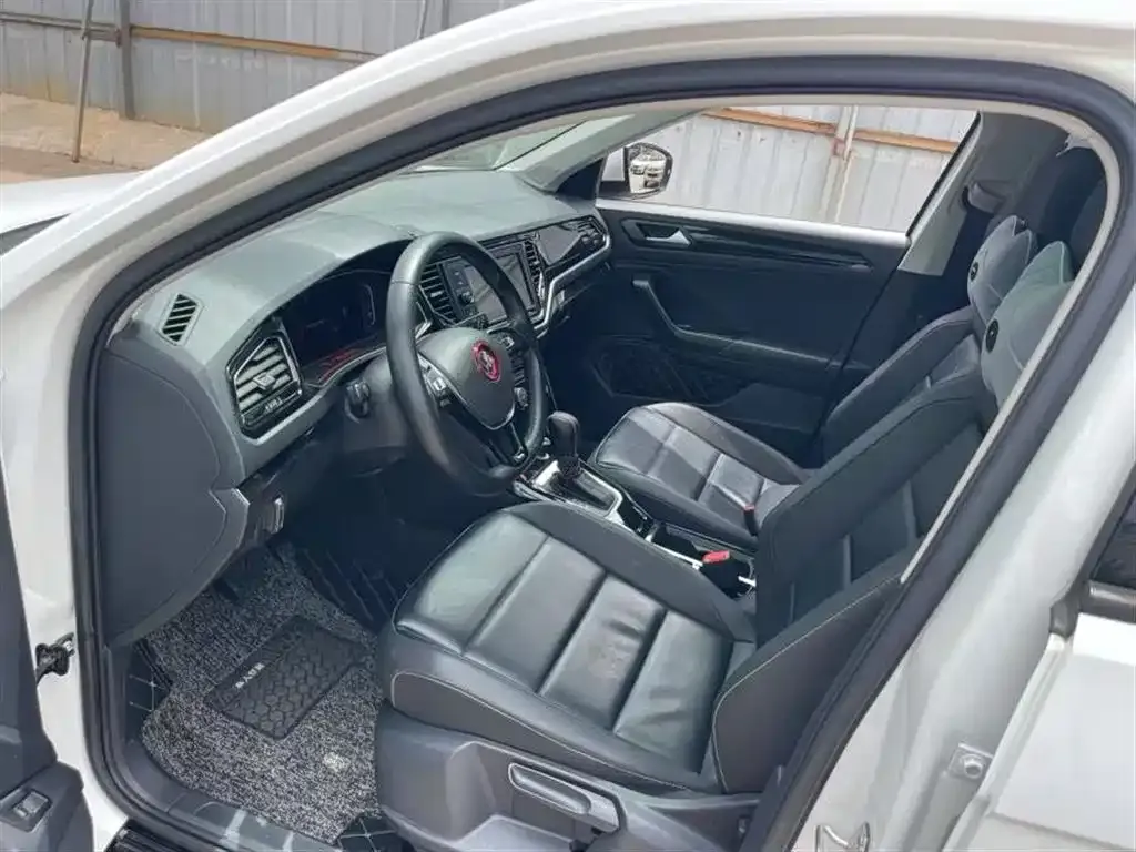 Volkswagen T-Roc 2021 из CN, фото 2