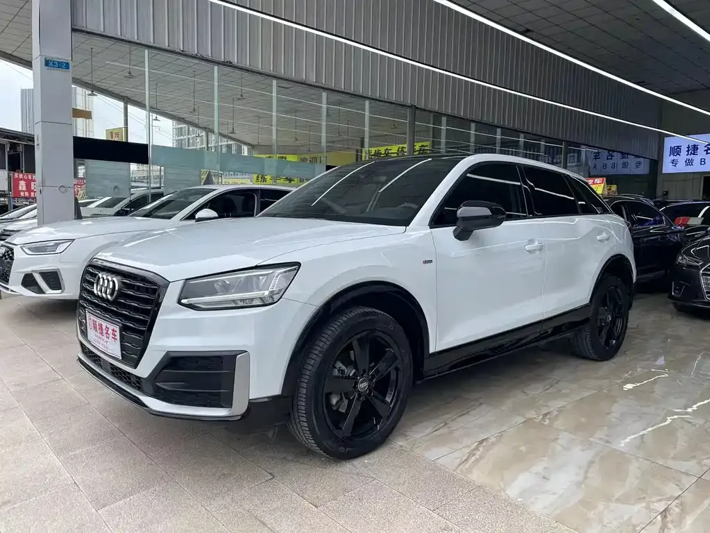 Audi Q2L 2021 из CN, фото 1