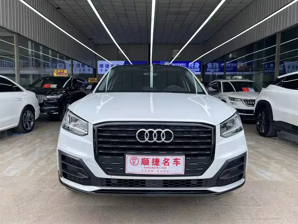 Audi Q2L 2021 из CN, фото 2