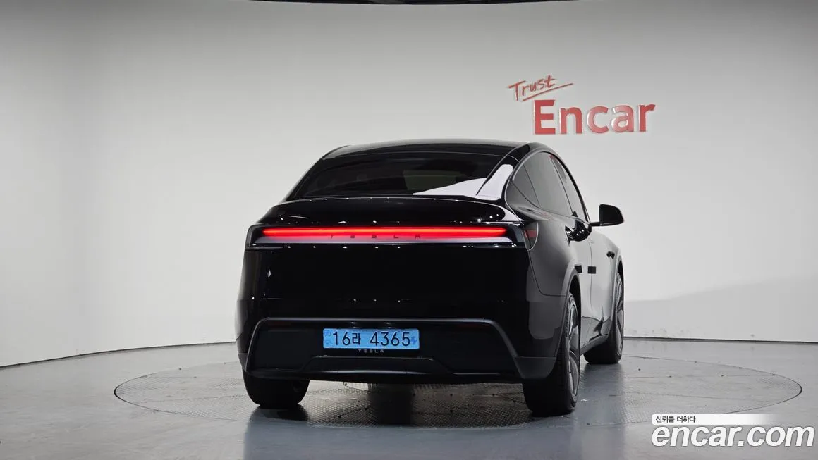 Tesla Model Y 2025 из KR, фото 4