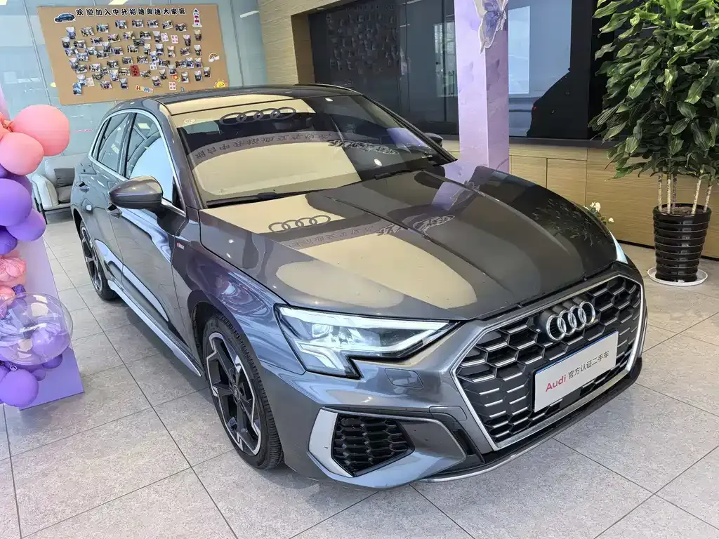 Audi A3 2023 из CN, фото 3
