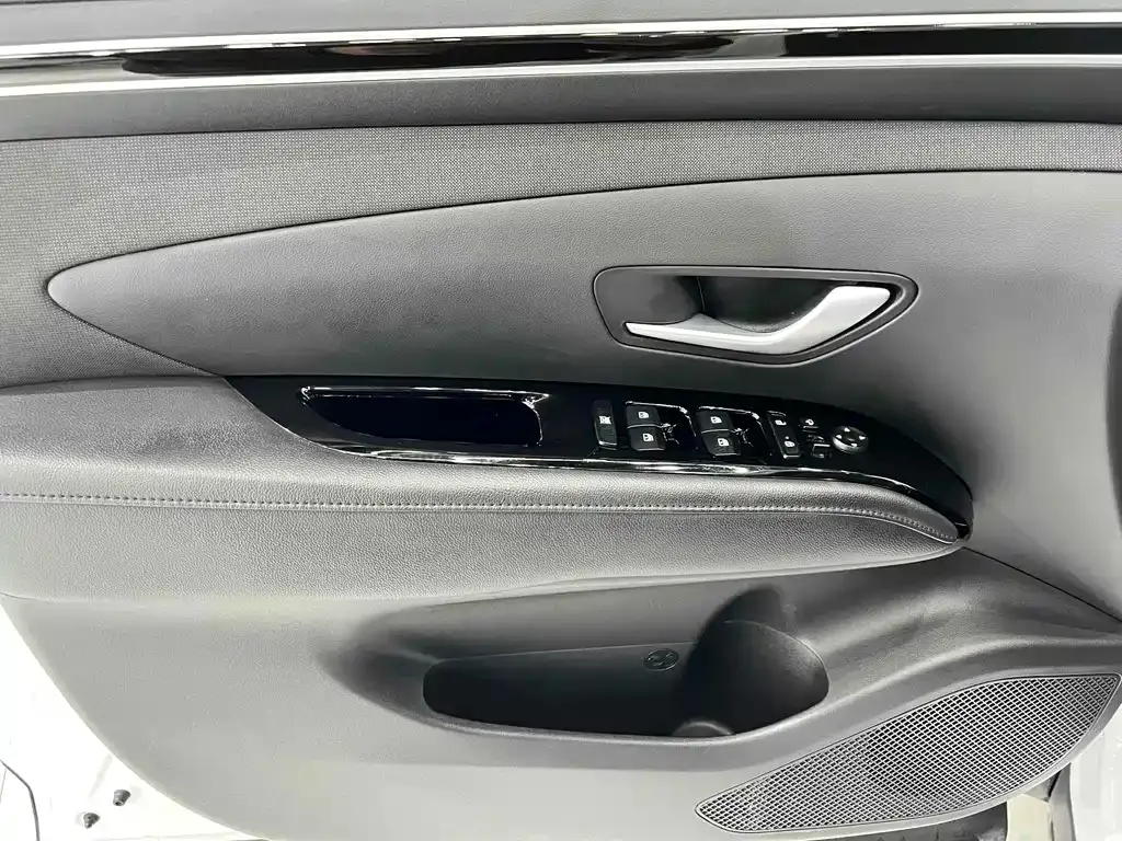 Hyundai Tucson 2023 из CN, фото 10