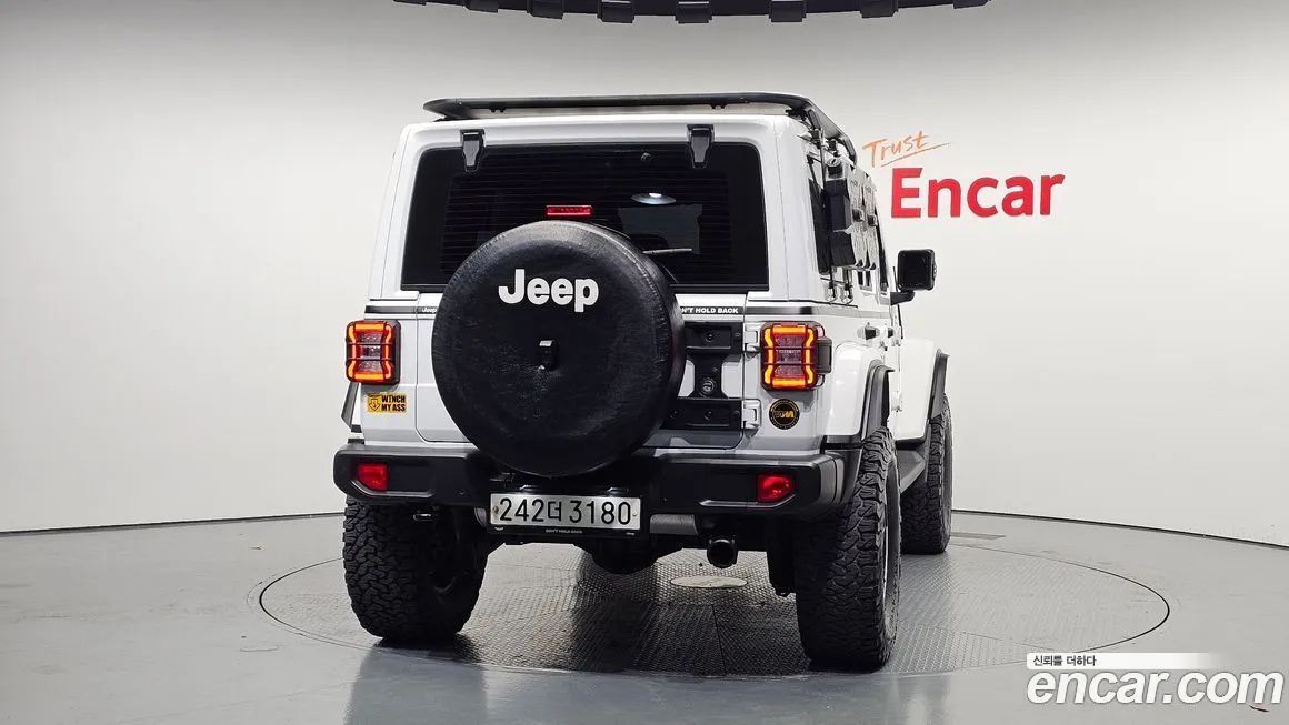 Jeep Wrangler 2021 из KR, фото 4