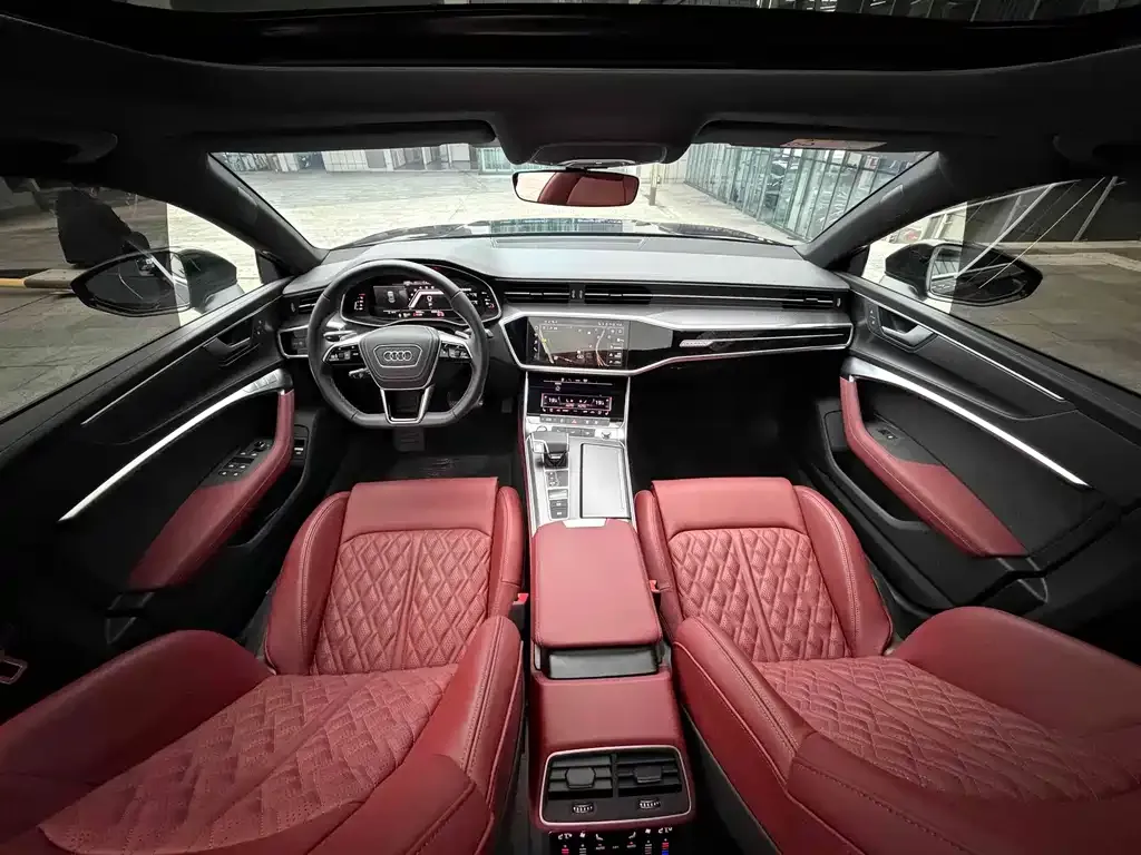 Audi A7L — фото 5