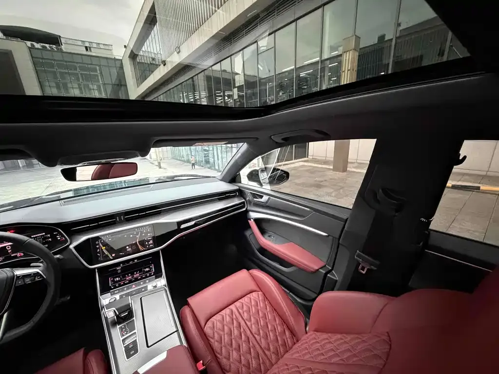 Audi A7L — фото 7
