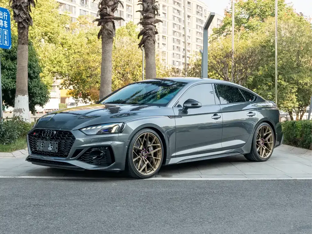 Audi RS 5 — фото 1