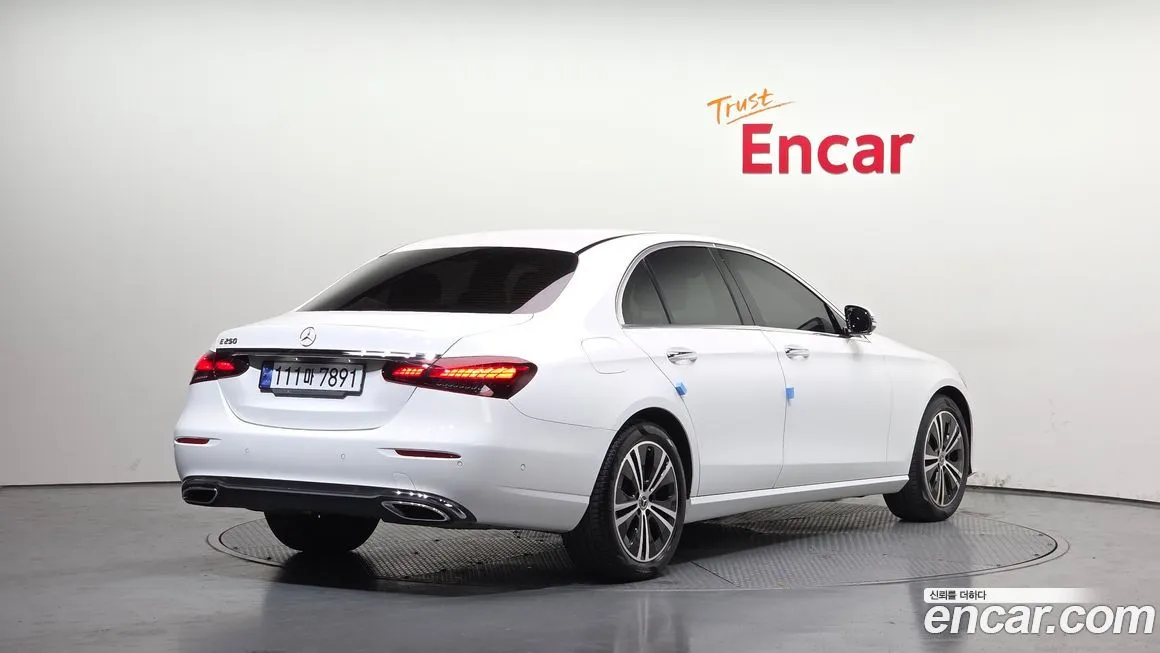 Mercedes-Benz E-Class 2022 из KR, фото 2