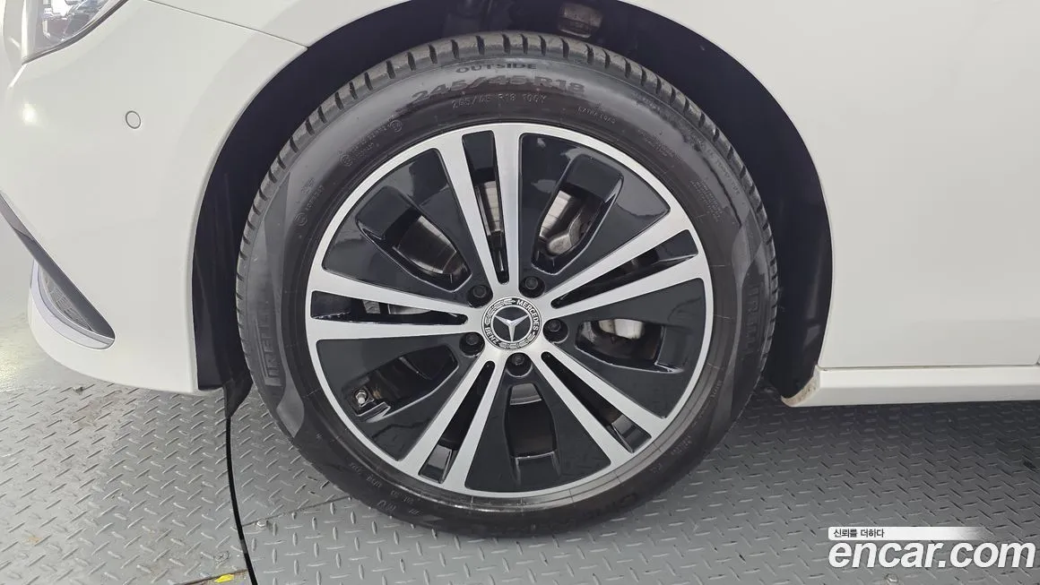 Mercedes-Benz E-Class 2022 из KR, фото 5