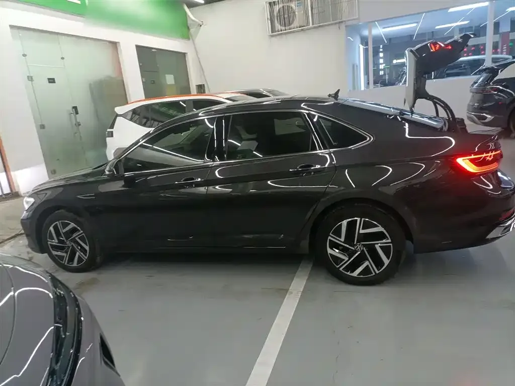 Volkswagen Sagitar 2024 из CN, фото 5