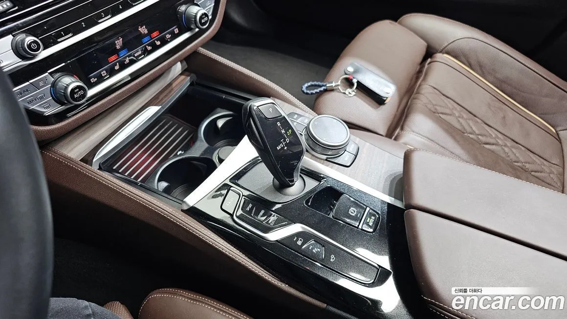 BMW 5-Series 2022 из KR, фото 9