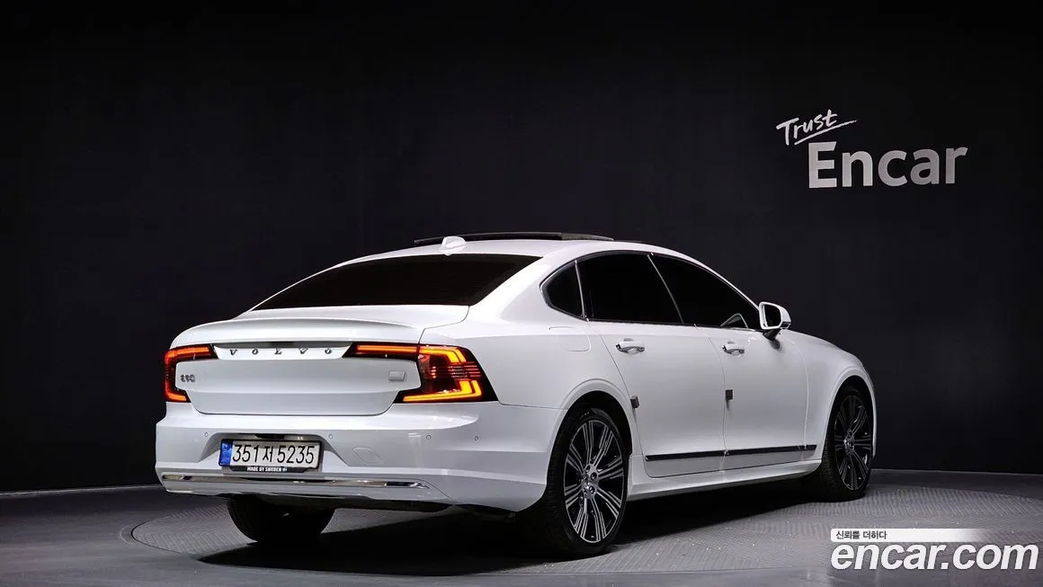 Volvo S90 2022 из KR, фото 2