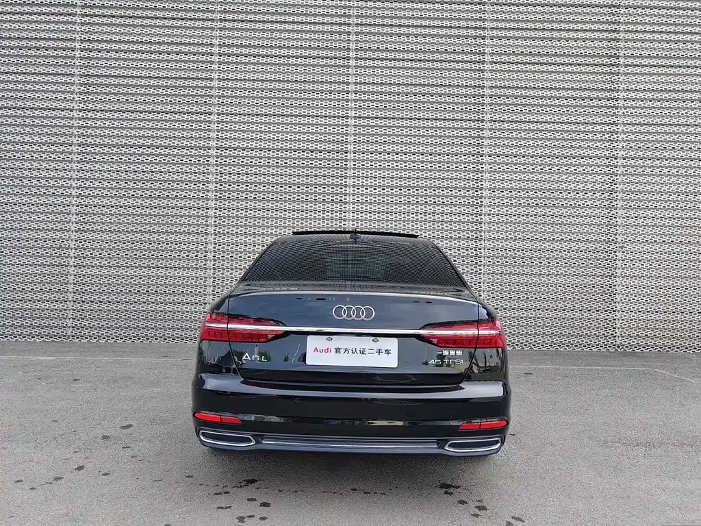 Audi A6L — фото 9